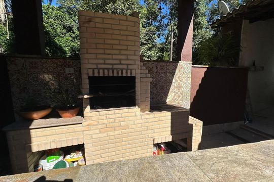 Churrasqueira de casa de condomínio para alugar com 4 quartos, 200m² em Vargem Pequena, Rio de Janeiro