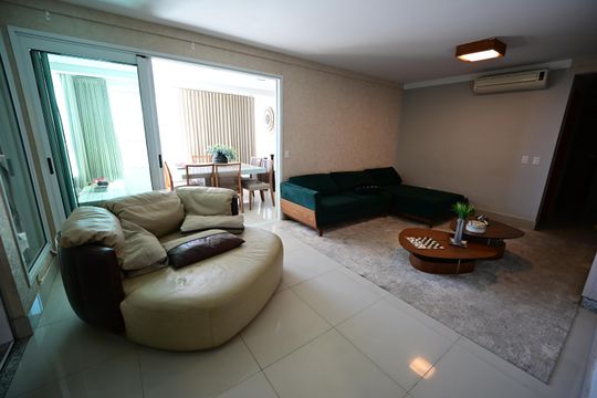 Apartamento para alugar com 4 quartos, 2m² em Setor Bueno, Goiânia