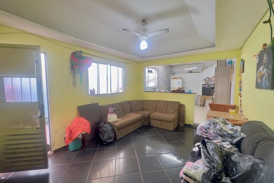 Sala de casa à venda com 2 quartos, 125m² em Jardim Presidente Dutra, Guarulhos