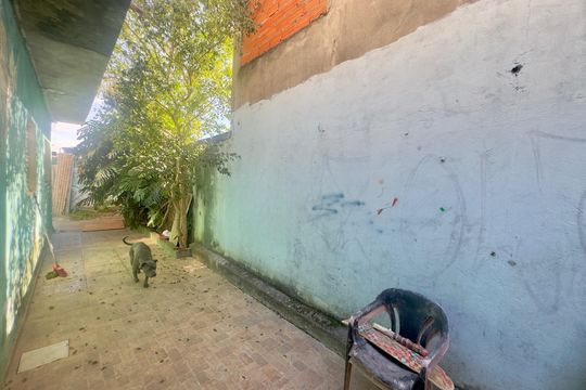 Quintal de casa à venda com 2 quartos, 125m² em Jardim Presidente Dutra, Guarulhos