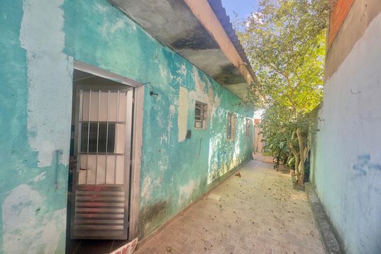 Quintal de casa à venda com 2 quartos, 125m² em Jardim Presidente Dutra, Guarulhos