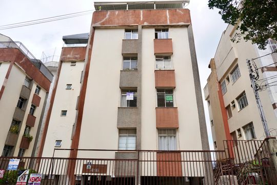Fachada de apartamento à venda com 2 quartos, 85m² em Santo Antônio, Belo Horizonte