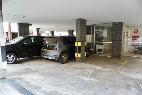 Garagem de apartamento à venda com 2 quartos, 85m² em Santo Antônio, Belo Horizonte