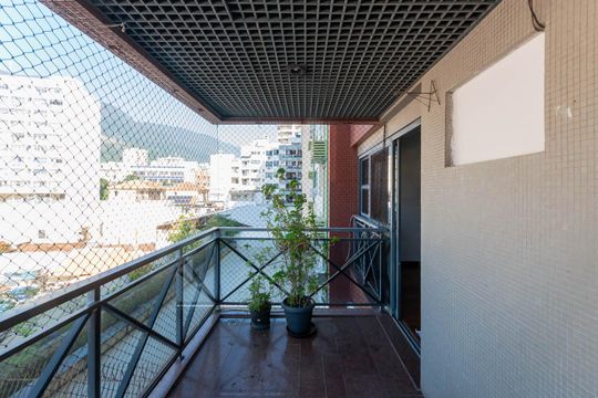 Varanda de apartamento à venda com 4 quartos, 156m² em Tijuca, Rio de Janeiro
