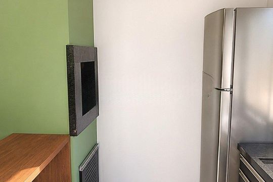 Cozinha de casa de condomínio para alugar com 2 quartos, 61m² em Jardim do Salso, Porto Alegre