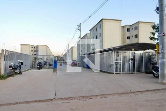 Fachada  de apartamento para alugar com 2 quartos, 42m² em Vila Nova Bonsucesso, Guarulhos