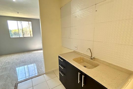 Cozinha/Área de serviço de apartamento para alugar com 2 quartos, 42m² em Vila Nova Bonsucesso, Guarulhos