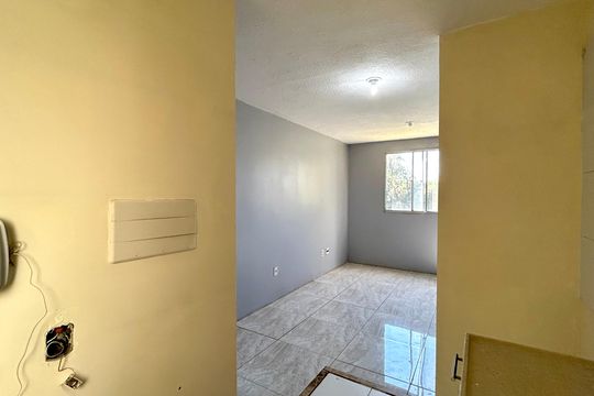 Cozinha/Área de serviço de apartamento para alugar com 2 quartos, 42m² em Vila Nova Bonsucesso, Guarulhos