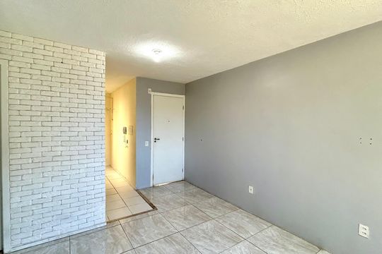 Sala de apartamento para alugar com 2 quartos, 42m² em Vila Nova Bonsucesso, Guarulhos