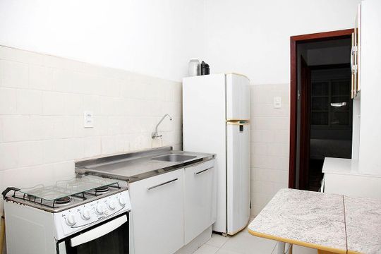 Cozinha de apartamento à venda com 2 quartos, 80m² em Floresta, Porto Alegre