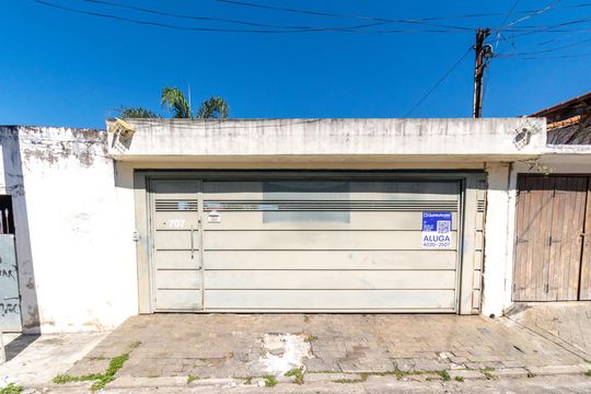 Fachada de casa para alugar com 1 quarto, 15m² em Jabaquara, São Paulo