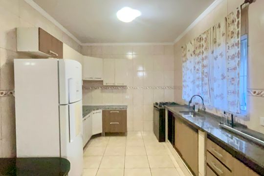 Cozinha de casa para alugar com 2 quartos, 131m² em Vila Real, Guarulhos