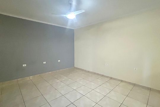 Sala de casa para alugar com 2 quartos, 131m² em Vila Real, Guarulhos