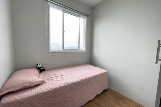 Quarto 2 de apartamento para alugar com 2 quartos, 32m² em Jardim Celeste, São Paulo