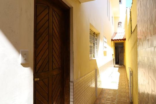 Corredor de casa à venda com 2 quartos, 240m² em Cidade Líder, São Paulo