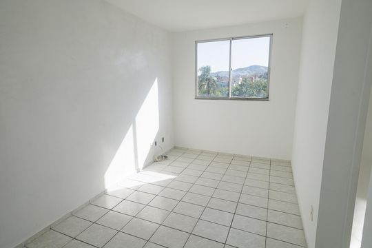 Apartamento para alugar com 2 quartos, 45m² em Inhoaíba, Rio de Janeiro