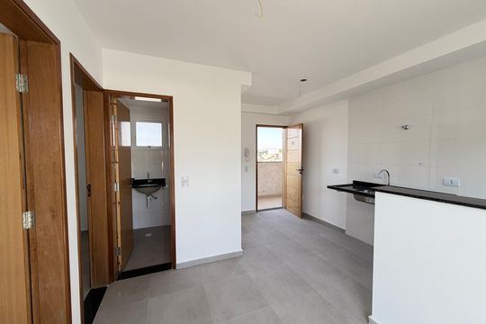 Apartamento para alugar com 1 quarto, 42m² em Vila Bertioga, São Paulo