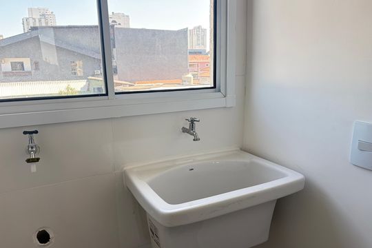 Apartamento para alugar com 1 quarto, 42m² em Vila Bertioga, São Paulo