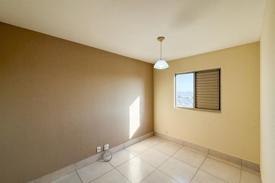 Quarto 2 de apartamento para alugar com 2 quartos, 60m² em Vila Pita, São Paulo