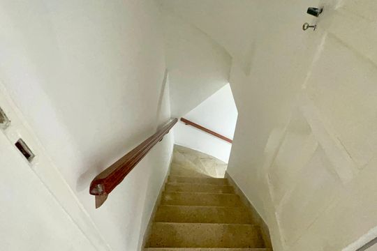 Escada de apartamento para alugar com 1 quarto, 25m² em Pinheiros, São Paulo