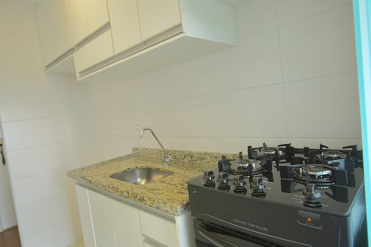 Cozinha  de apartamento à venda com 2 quartos, 48m² em Parque Selecta, São Bernardo do Campo