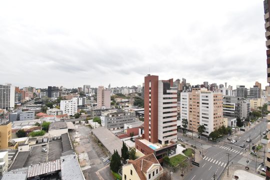 Apartamento à venda com 1 quarto, 24m² em Centro, Curitiba