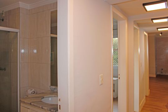 Corredor de apartamento à venda com 3 quartos, 92m² em Jardim Sao Matheus, Vinhedo