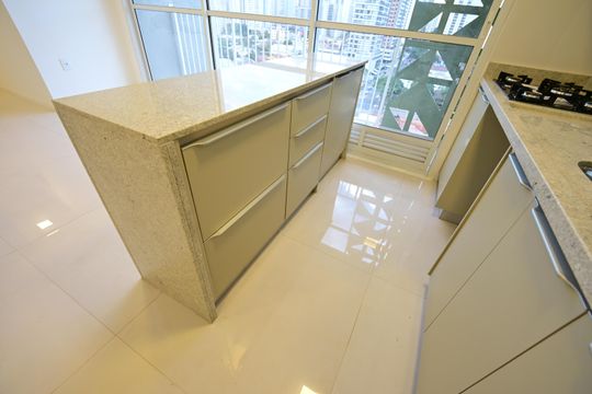 Apartamento à venda com 3 quartos, 114m² em Setor Bueno, Goiânia