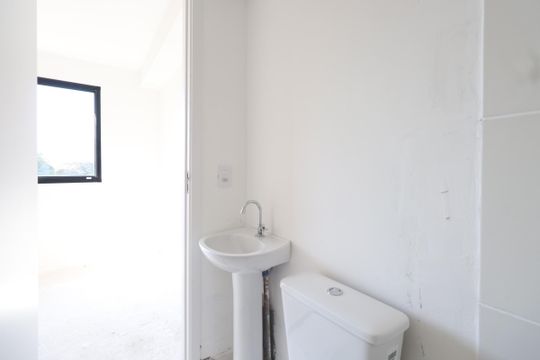 Banheiro de apartamento à venda com 1 quarto, 16m² em Tatuapé, São Paulo