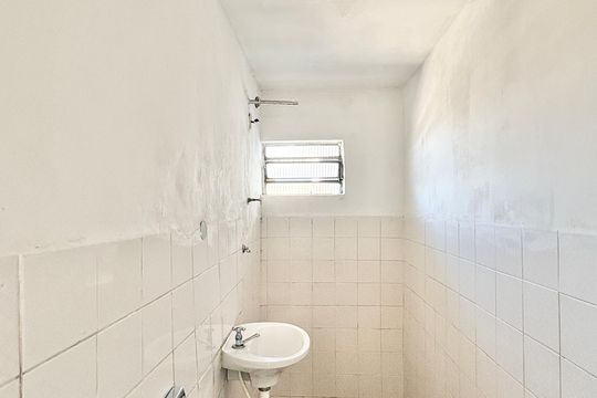 Banheiro de kitnet/studio para alugar com 1 quarto, 30m² em Vila Pirituba, São Paulo