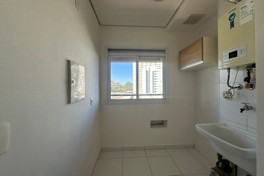 Área de Serviço de apartamento à venda com 3 quartos, 73m² em Tamboré, Barueri