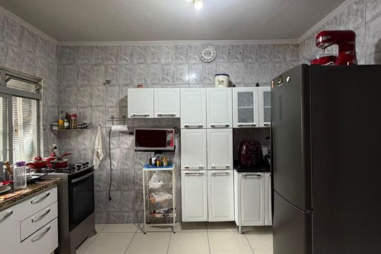 Casa à venda com 2 quartos, 115m² em Jardim Aurelia, Jundiaí