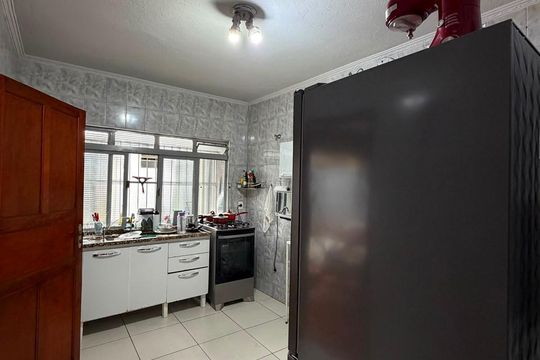 Casa à venda com 2 quartos, 115m² em Jardim Aurelia, Jundiaí