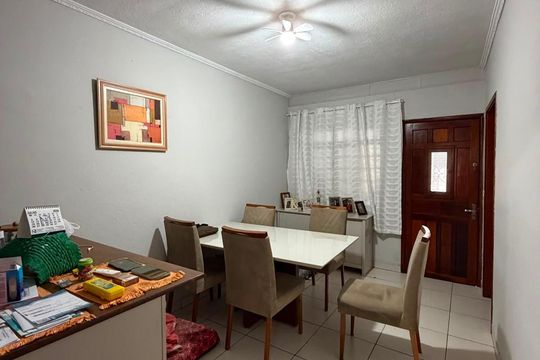 Casa à venda com 2 quartos, 115m² em Jardim Aurelia, Jundiaí