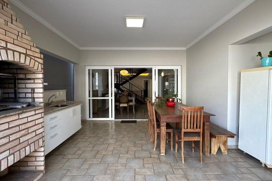 Churrasqueira de casa de condomínio à venda com 4 quartos, 514m² em Loteamento Residencial Fazenda Sao Jose, Valinhos