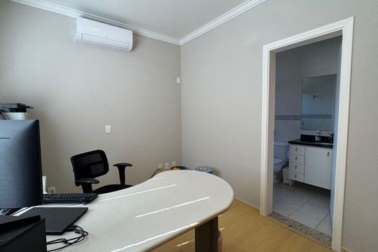 Quarto de casa de condomínio à venda com 4 quartos, 514m² em Loteamento Residencial Fazenda Sao Jose, Valinhos