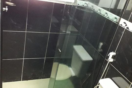 Banheiro de apartamento à venda com 2 quartos, 47m² em COHAB, São Paulo