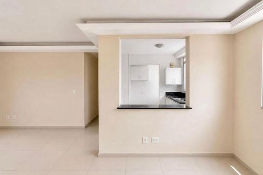 Sala  de apartamento para alugar com 3 quartos, 90m² em Carlos Prates, Belo Horizonte