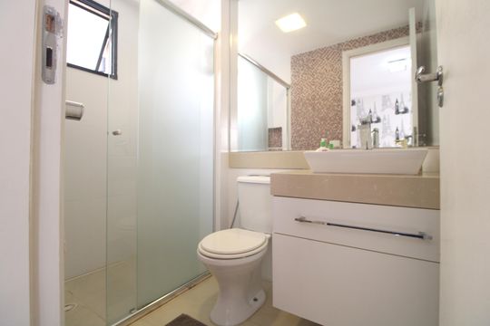 Banheiro da suíte de apartamento à venda com 3 quartos, 75m² em Jardim Marajoara, São Paulo