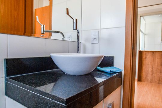 Banheiro de apartamento para alugar com 2 quartos, 55m² em Utinga, Santo André