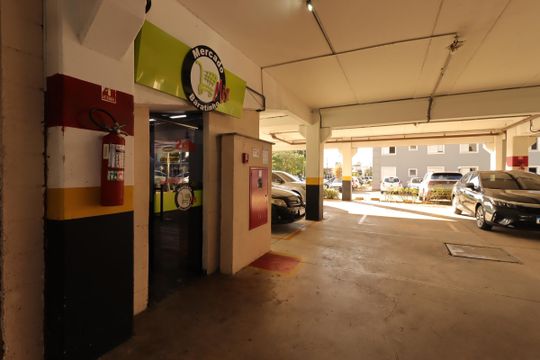 Área Comum - Mercadinho 24h de apartamento para alugar com 2 quartos, 55m² em Utinga, Santo André