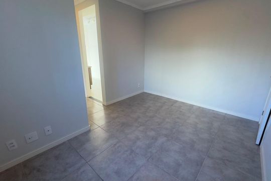 Sala de apartamento à venda com 2 quartos, 44m² em Campo Grande, Rio de Janeiro