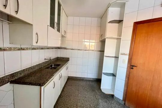 Cozinha de apartamento para alugar com 5 quartos, 186m² em Castelo, Belo Horizonte