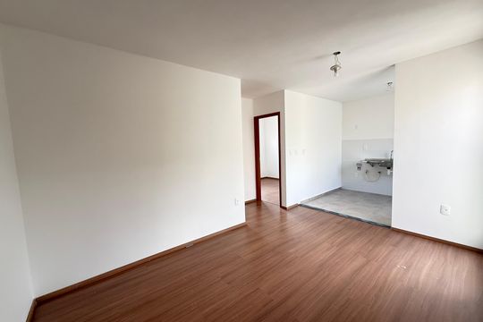 Sala de apartamento à venda com 2 quartos, 47m² em Praia, Contagem