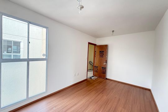 Sala de apartamento à venda com 2 quartos, 47m² em Praia, Contagem