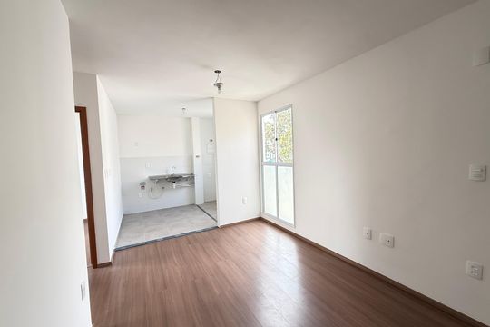 Sala de apartamento à venda com 2 quartos, 47m² em Praia, Contagem