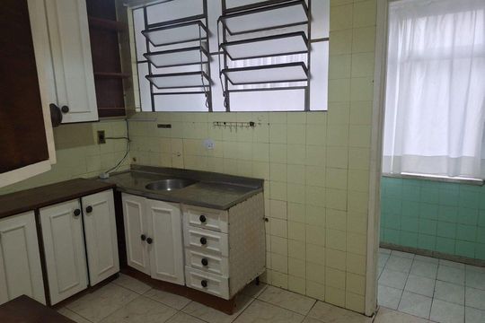 Cozinha de apartamento para alugar com 2 quartos, 79m² em São Sebastião, Porto Alegre