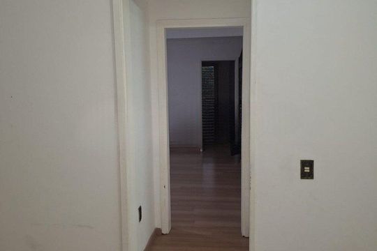Quarto 1 de apartamento para alugar com 2 quartos, 79m² em São Sebastião, Porto Alegre