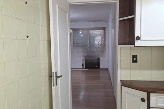 Cozinha de apartamento para alugar com 2 quartos, 79m² em São Sebastião, Porto Alegre