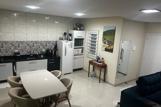 Casa à venda com 3 quartos, 90m² em Niterói, Canoas